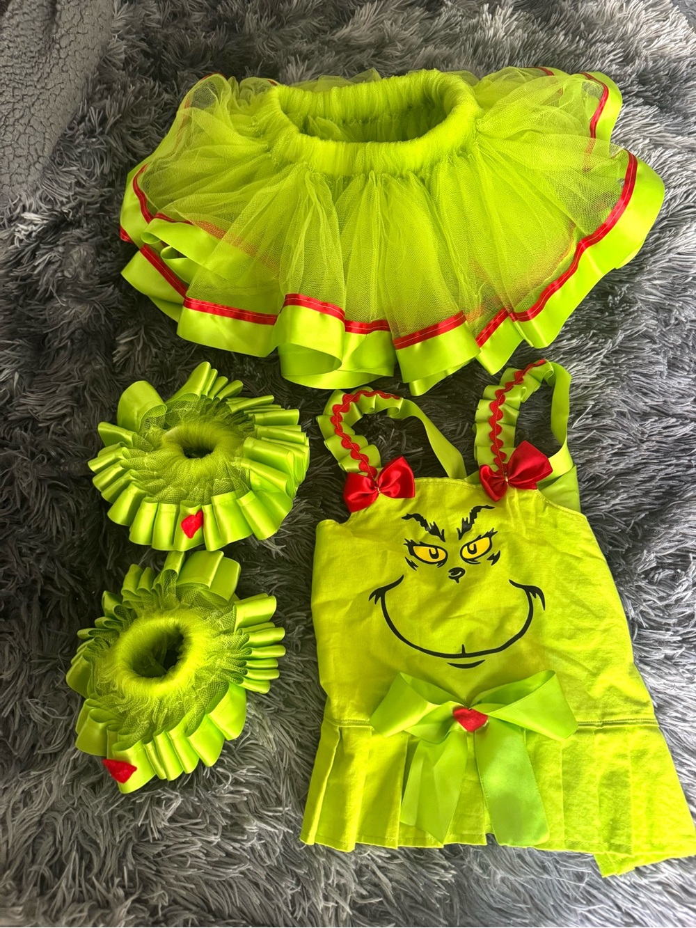 Neon Green Grinch-Inspired Kids Costume Set with Tutu and Accessories